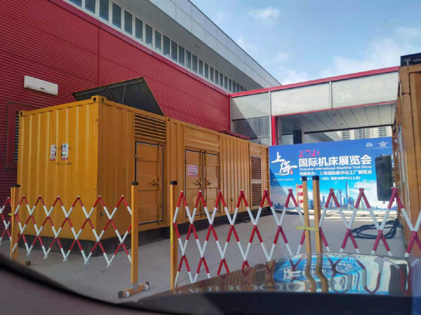 荣县发电车出租-发电机无电压或电压太低怎么办？