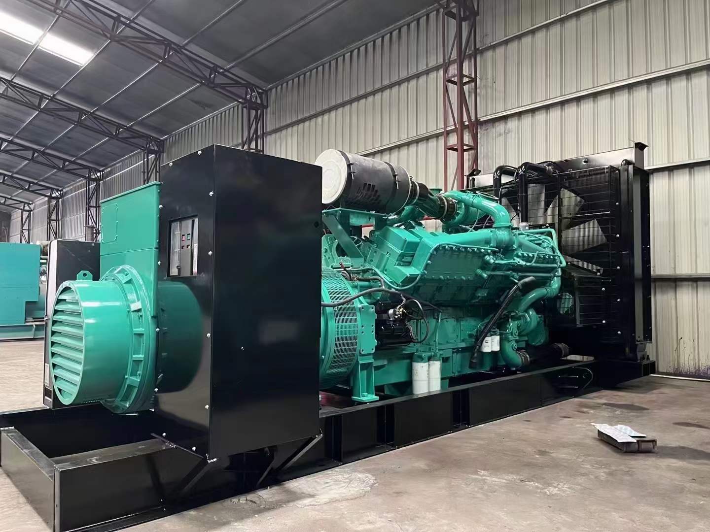 荣县如何降低 800kW 柴油发电机输出电流的波动？