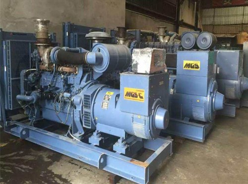 荣县不同品牌的柴油发电机组冷却液可以混用吗？